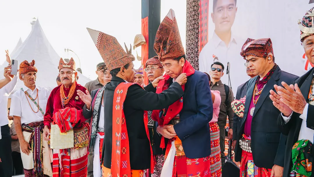 Paradoks Identitas Adat di Panggung Politik Timor